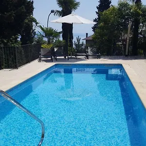 https://apartment-villa-maria-10-with-swimming-pool.in-istria.net