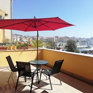 https://center-of-rovinj-sea-view-apartment.in-istria.net